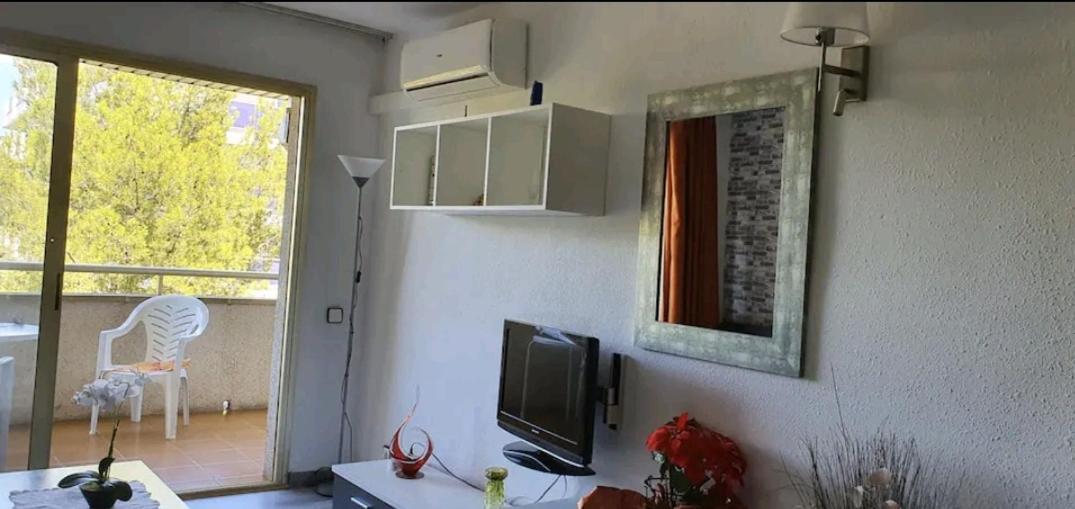 Bonito Apartamento Cerca De La Playa Salou Bagian luar foto