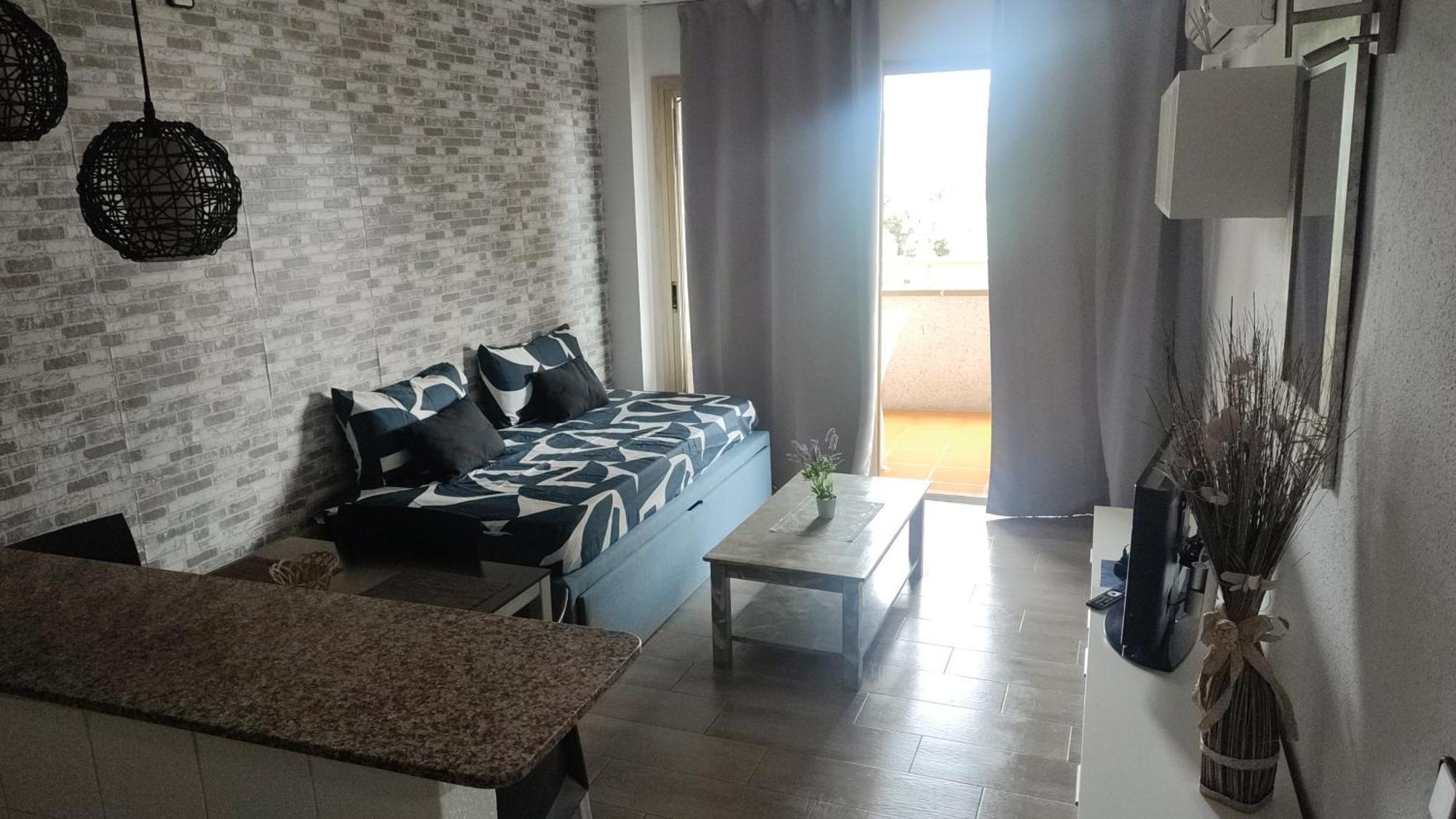 Bonito Apartamento Cerca De La Playa Salou Bagian luar foto